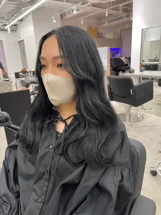ロング カラー 店長 MANAMI 艶カラー／骨格ボブのヘアスタイル