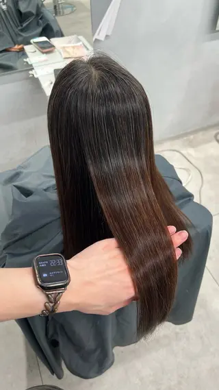 ロング 金曜日インナーカラー モデル募集✨️NOAのヘアスタイル