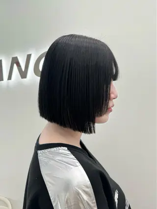 ショート カラー ヘアアレンジ 縮毛矯正🤍 ボブ/ HIKARIのヘアスタイル