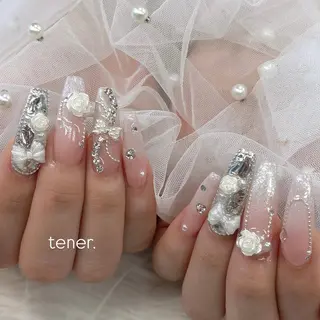 ネイル tener YUI🪡のネイルデザイン