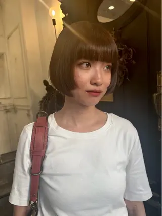 ショート ボブ・カラー 琴音のヘアスタイル