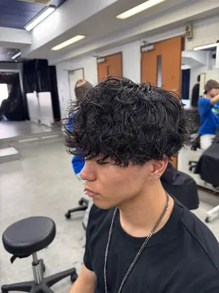 パーマ メンズ ツイスパ/シャドウ MANARUのヘアスタイル