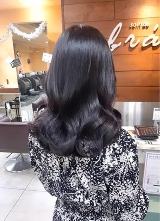 ミディアム レイヤー/艶髪カラー 森本くるみのヘアスタイル