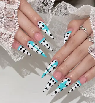 ネイル Noél_ Rikiのネイルデザイン