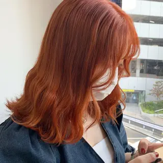 セミロング カラー 抜け感レイヤー︴ ニュアンスカラーのヘアスタイル