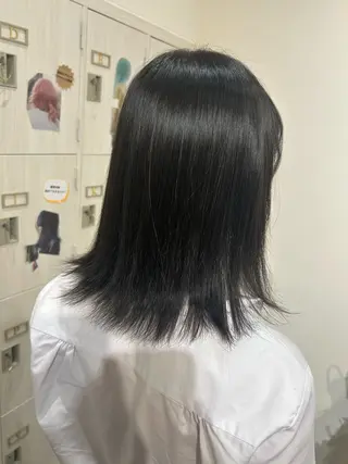 ミディアム カラー フジイイブキ 髪質改善カラーのヘアスタイル