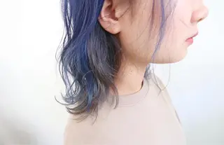 セミロング カラー 小川 美咲のヘアスタイル