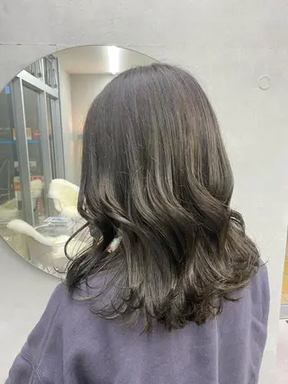 ロング カラー clomus AZUのヘアスタイル