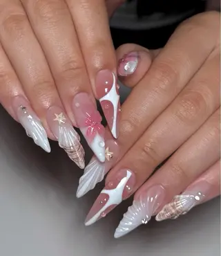 ネイル 🦊Genie🦊 Mika Nailsのネイルデザイン