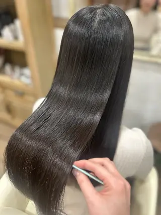 ロング 山口 栞奈のヘアスタイル