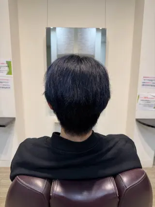 ショート カラー 呉屋 俊介のヘアスタイル