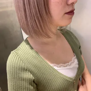 カラー 天野 利咲のヘアスタイル