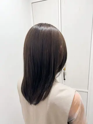 セミロング カラー 艶カラー/透明感 /ヒグチアオイのヘアスタイル