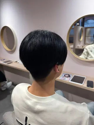 カラー AYATO 'のヘアスタイル