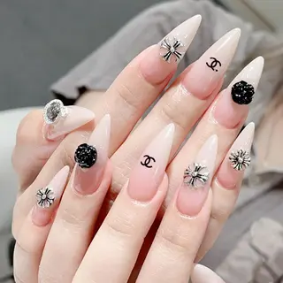 ネイル Queen's ゆなのネイルデザイン
