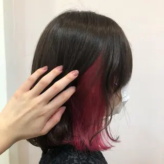 ミディアム 山田 まどかのヘアスタイル