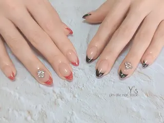 ネイル YUMI NAGAI のネイルデザイン