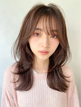 セミロング カラー 勝河 怜楊のヘアスタイル