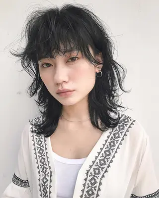 ミディアム カラー パーマ ヘアアレンジ 松田 亮葉のヘアスタイル