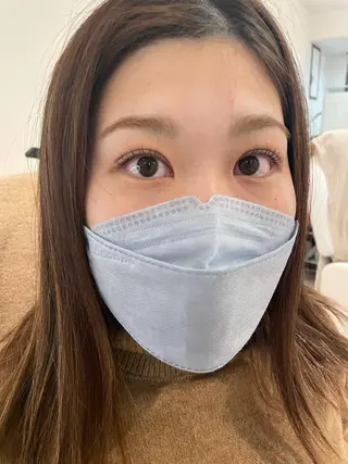 マツエク・マツパ 前田 花綸のヘアスタイル