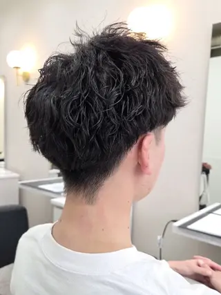 ショート パーマ メンズ 桐島 令奈のヘアスタイル