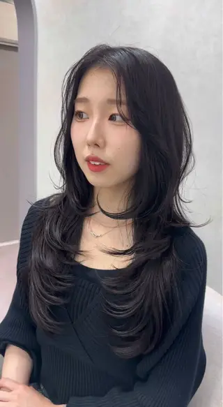 ロング カラー 韓国風レイヤーカラー ライムのヘアスタイル