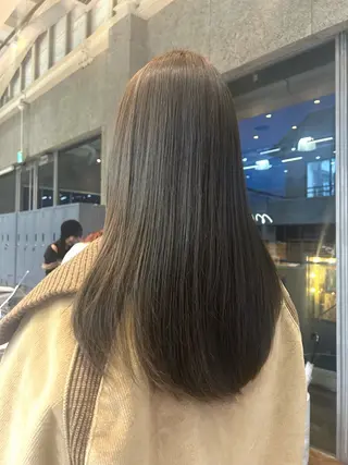 ロング カラー 🫒オリーブ/レイヤ ーカット🌿‬モエカのヘアスタイル