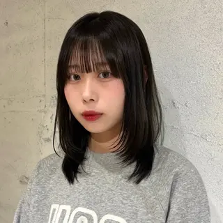 ミディアム いとう ほのかのヘアスタイル