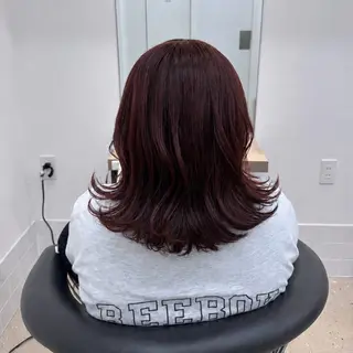ミディアム カラー 内田 愛莉のヘアスタイル