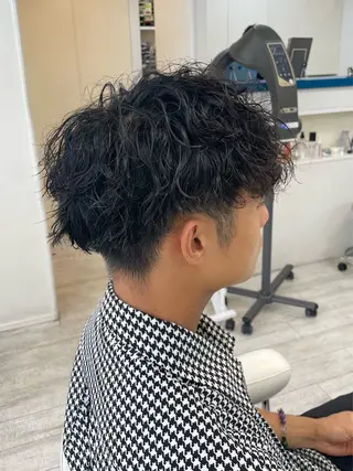 ショート 新籾 尚哉のヘアスタイル