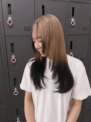 ロング 🍒ベージュ×エンド カラー🍒まゆかのヘアスタイル