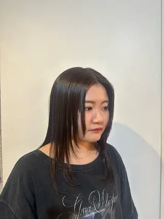 セミロング yamasaki momoaのヘアスタイル
