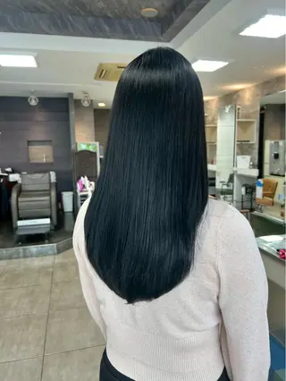 ロング カラー 西岡 英菜のヘアスタイル