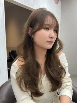 セミロング カラー レイヤーダブルカラー KYONのヘアスタイル