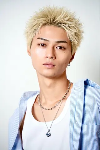 カラー メンズ ブリーチカラー✨/ メンズ特化🔥翔太のヘアスタイル