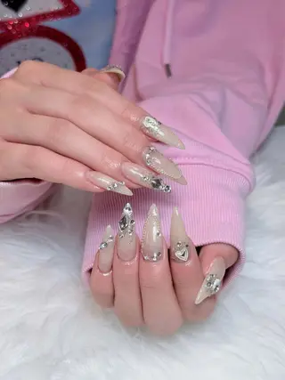 ネイル Julli NailStudioのネイルデザイン