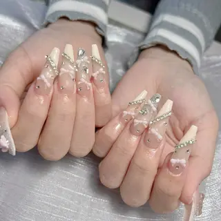 ネイル Lyna 池袋のネイルデザイン