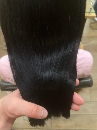 カラー 中嶋 優海のヘアスタイル