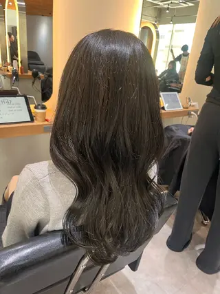 ロング カラー 顔周りカット/ 透明感カラー/ユイのヘアスタイル