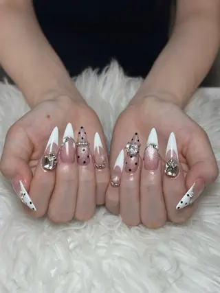 ネイル Julli NailStudioのネイルデザイン