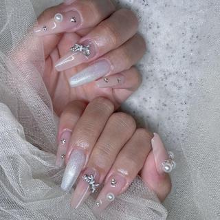 ネイル Queens テイのネイルデザイン