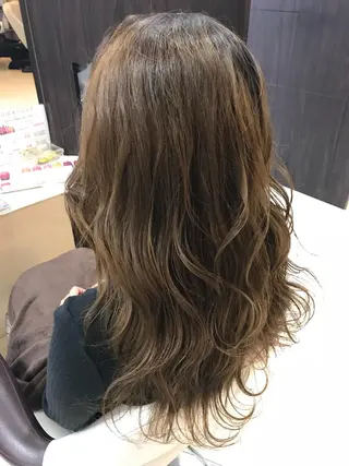 ロング カラー Oopsレイヤー 加藤澄都のヘアスタイル