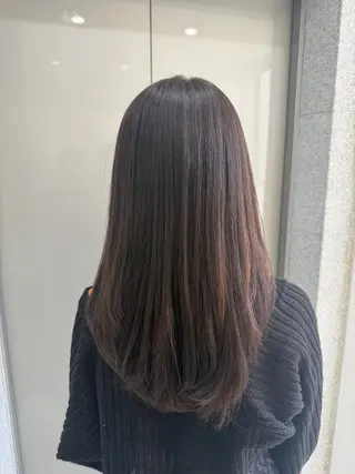 カラー オリーブ/ワンホン SHIONのヘアスタイル