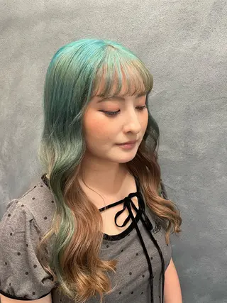 カラー 森木 遥香のヘアスタイル