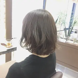ミディアム カラー 大平 美沙のヘアスタイル