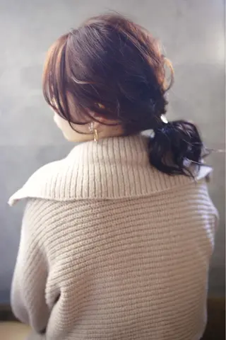 セミロング 豊崎 左知のヘアスタイル