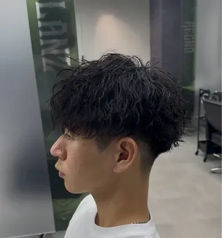 パーマ メンズ KAMINAO HIRYUのヘアスタイル