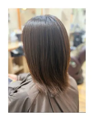 ミディアム 亀田 実花のヘアスタイル