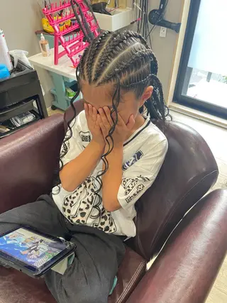 ロング ヘアアレンジ キッズ Hair room Leaのヘアスタイル