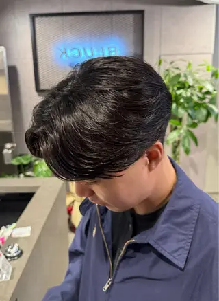 パーマ メンズ ツイスパ/シャドウ MANARUのヘアスタイル